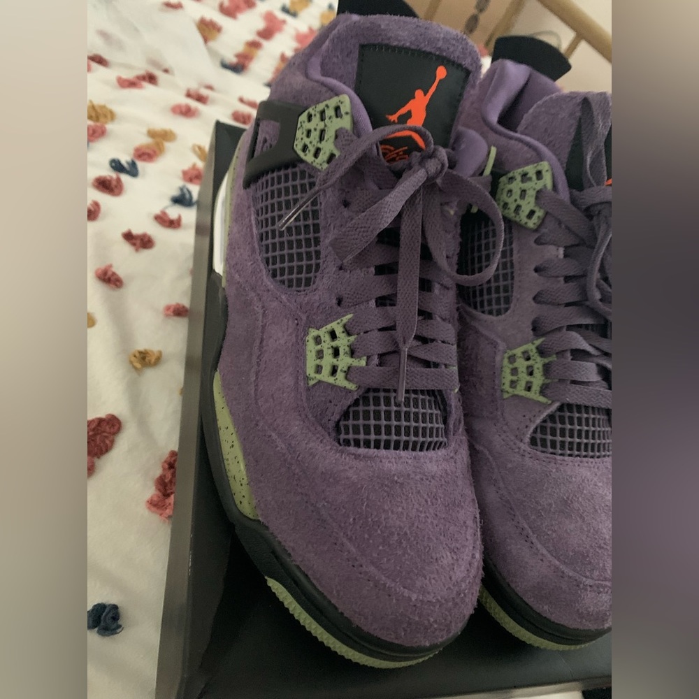 Canyon Purple - Jordan 4 NEW.
